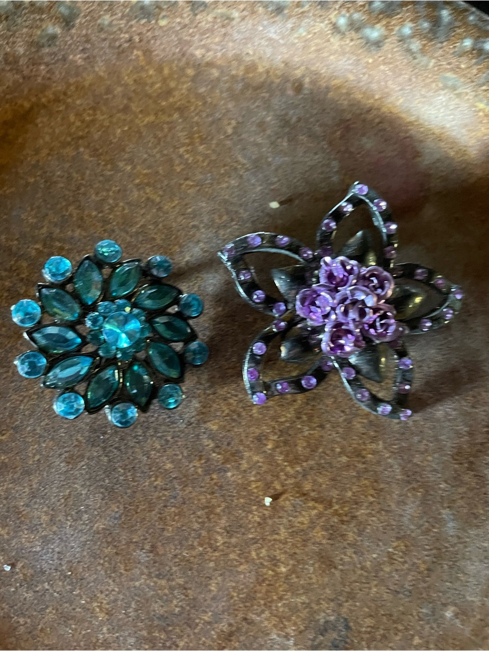 Purple Floral Crystal Brooch Pin - Women's Jewelry
Turquoise pin